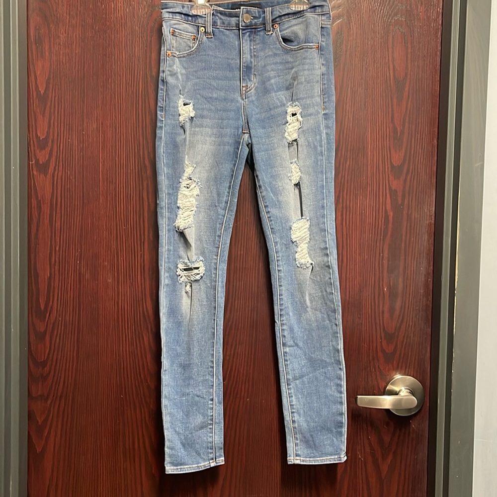 Aeropostale distressed high rise jeans.